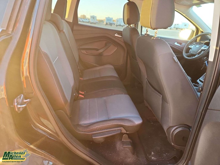 2013-ford-escape-image-16