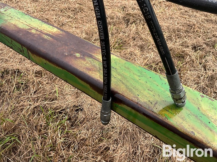 john-deere-14-image-11