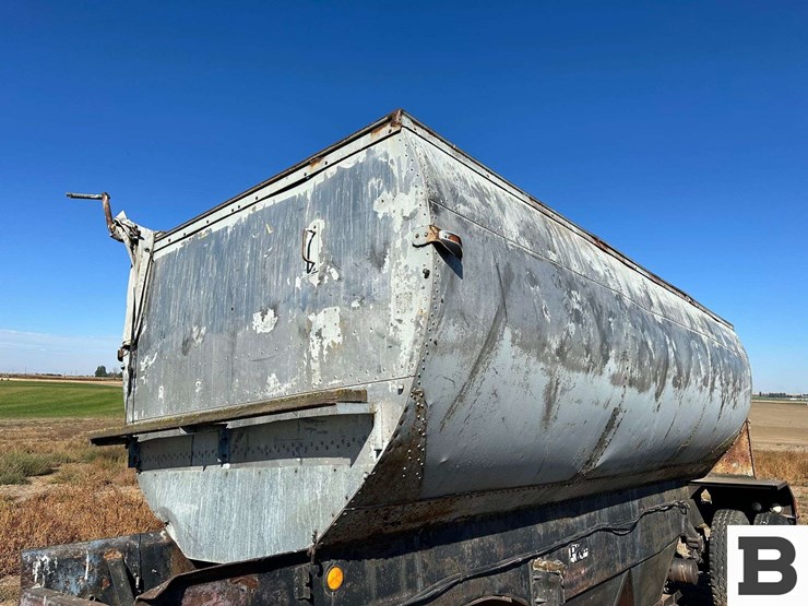 1954-pike-grain-trailer-image-24
