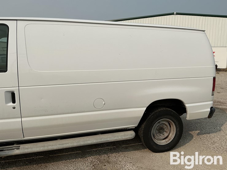 2010-ford-e250-image-9