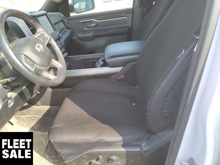 non-operable-2022-ram-1500-4x4-big-horn-4dr-crew-cab-5.6-ft.-sb-pickup-image-10