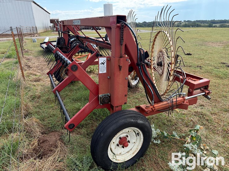 h-&-s-hay-machine-ii-image-5