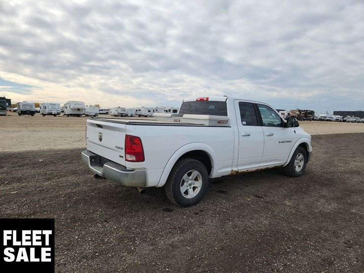 2011-ram-1500-slt-image-4