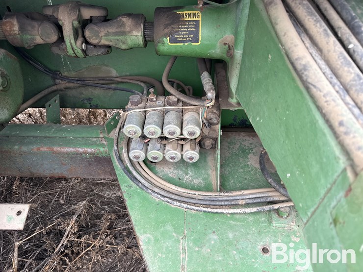 1983-john-deere-3960-image-15