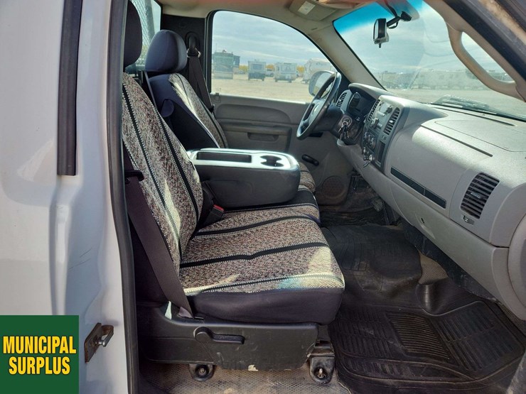 2011-chevrolet-silverado-1500-image-15