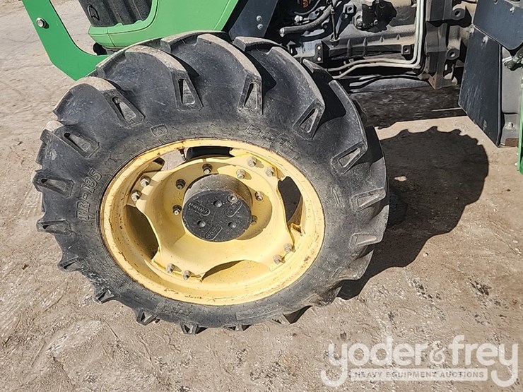 2009-john-deere-5093e-image-11