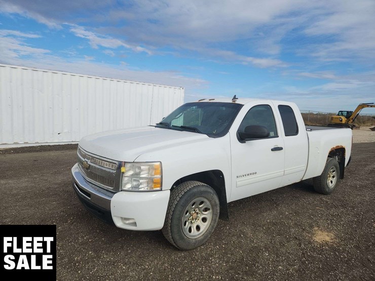 2010-chevrolet-silverado-1500-lt-image-1