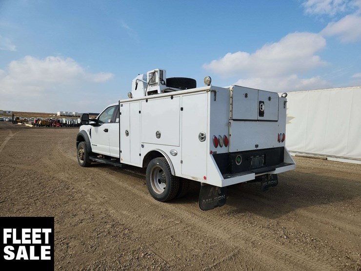 2020-ford-f550-image-2