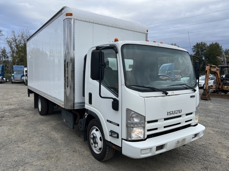 2011-isuzu-nrr-image-2