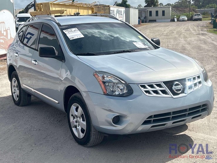 2015-nissan-rogue-image-2