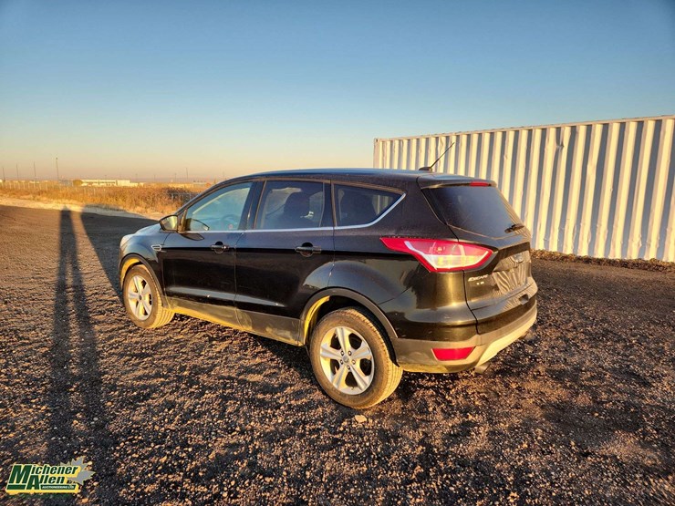 2013-ford-escape-image-2