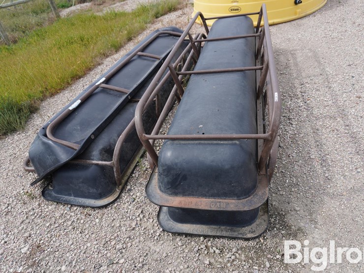 poly-feed-bunks-image-4