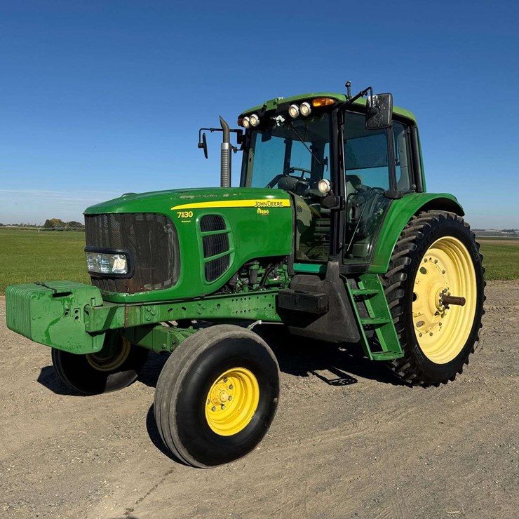 2008 JOHN DEERE 7130