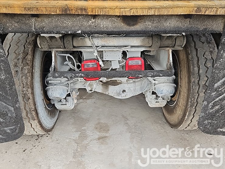 2015-mack-gu713-granite-image-18