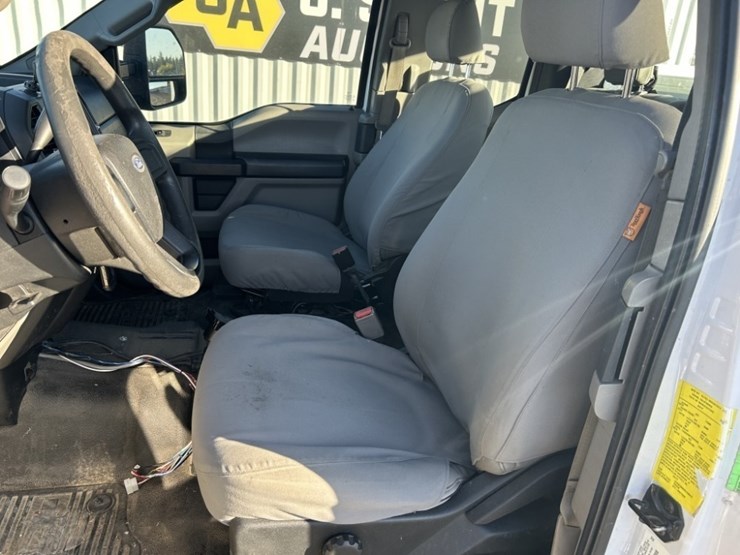 2017-ford-f350-image-26