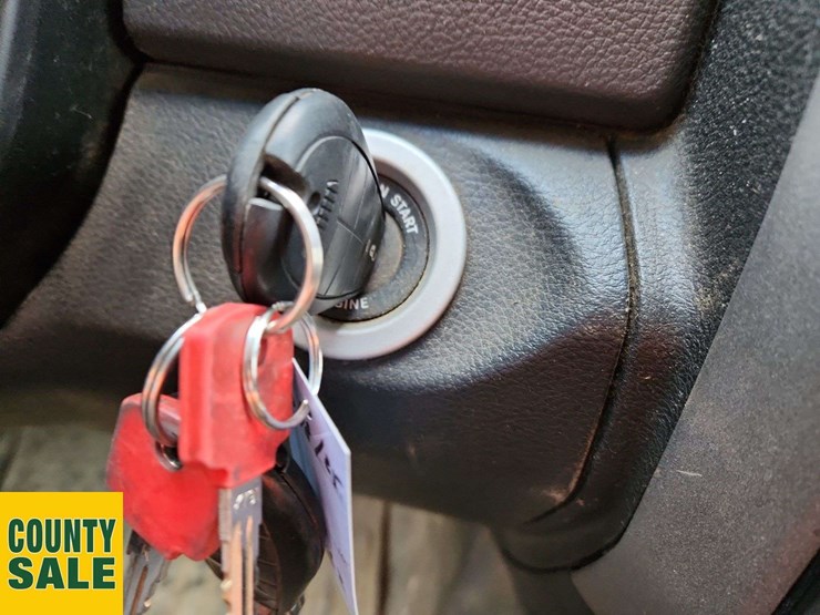 2016-ram-tradesman-image-11