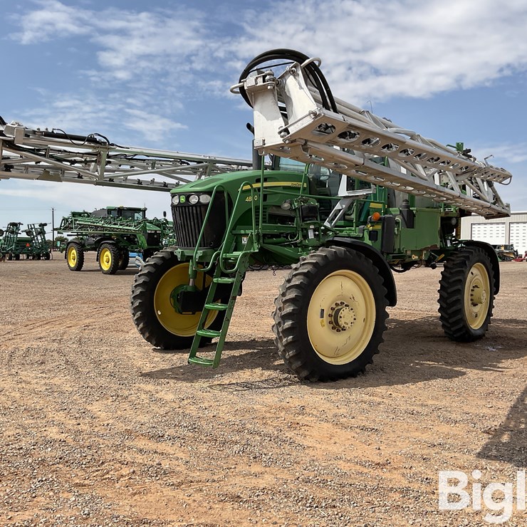2011 JOHN DEERE 4830