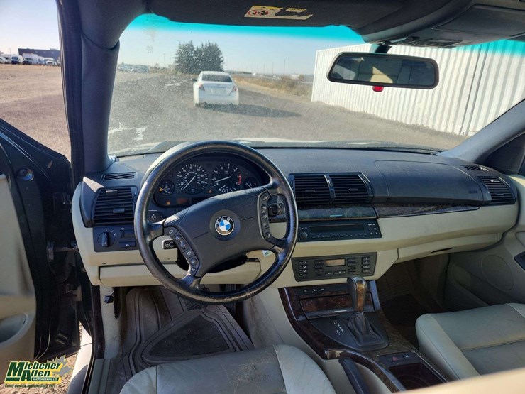 2000-bmw-x5-image-15