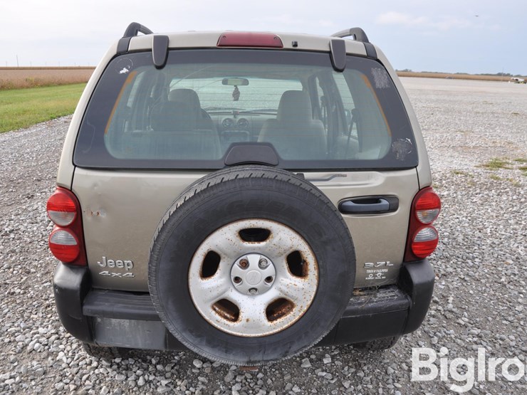 2005-jeep-liberty-image-6