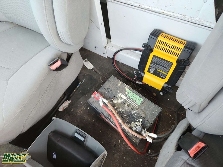 non-operable-2007-ford-e-series-s/a-bucket-van-image-12