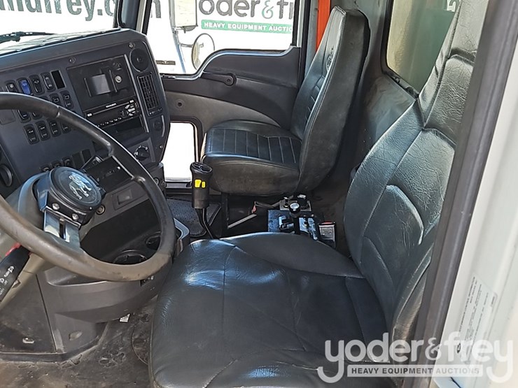 2015-mack-gu713-granite-image-26