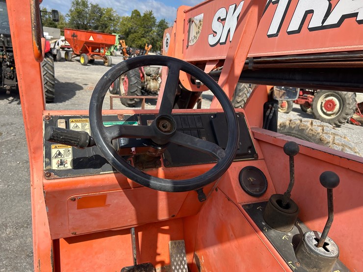 sky-trak-6036-image-12