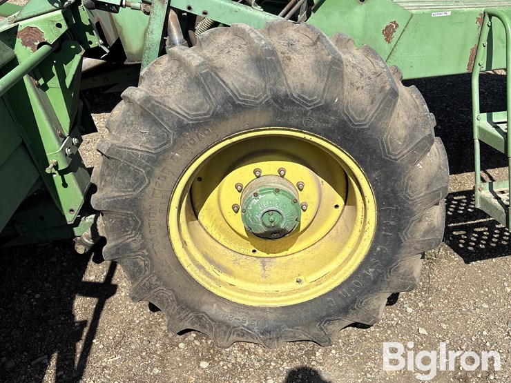1981-john-deere-2420-image-19