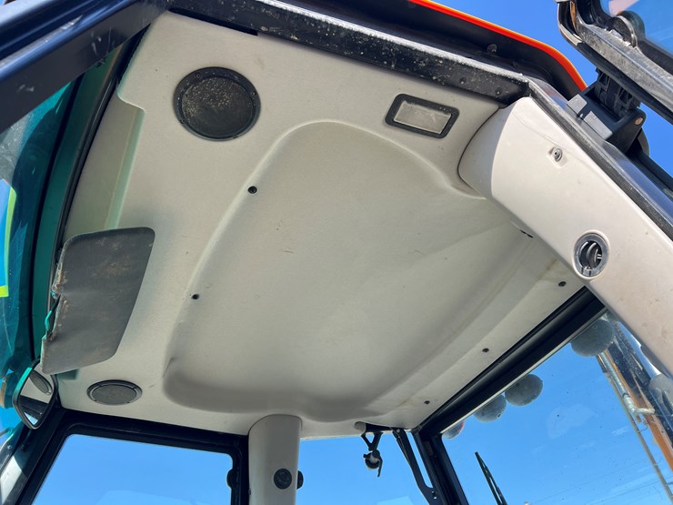2019-jcb-3cx-image-6
