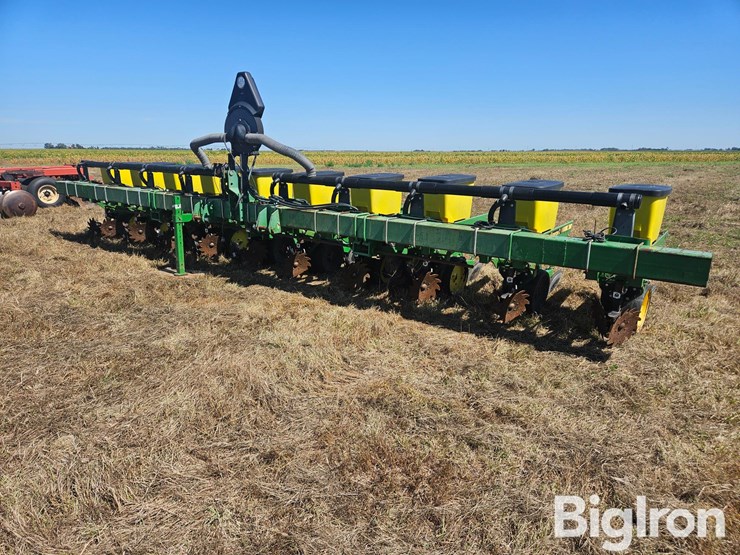 john-deere-2-image-1