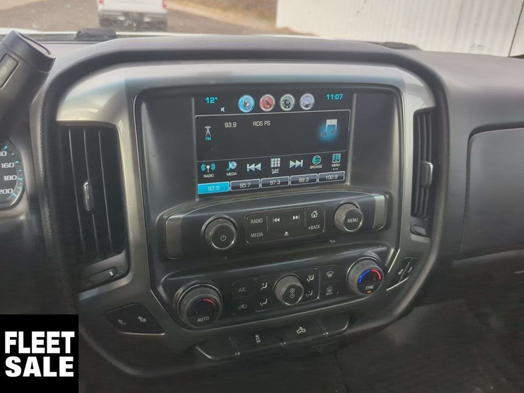 2017-chevrolet-silverado-1500-image-13