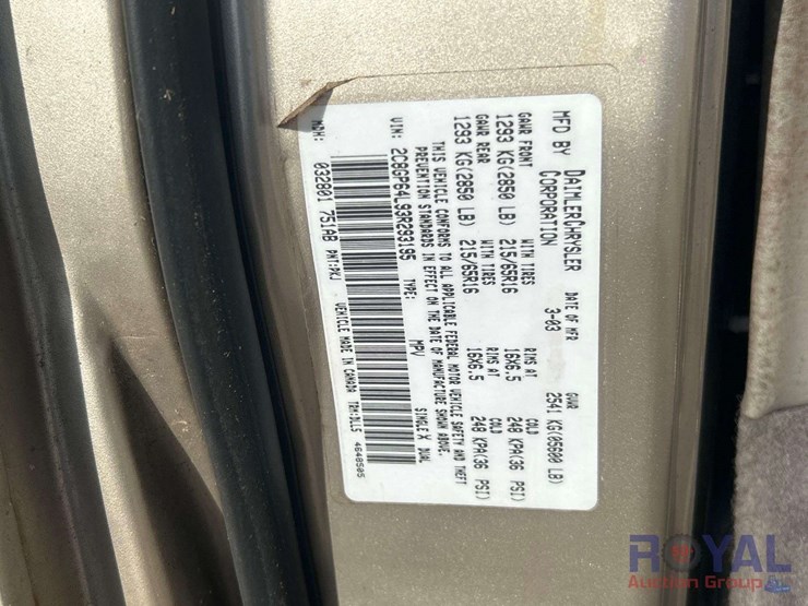 2003chrysler-town-&amp;-country-van-image-5