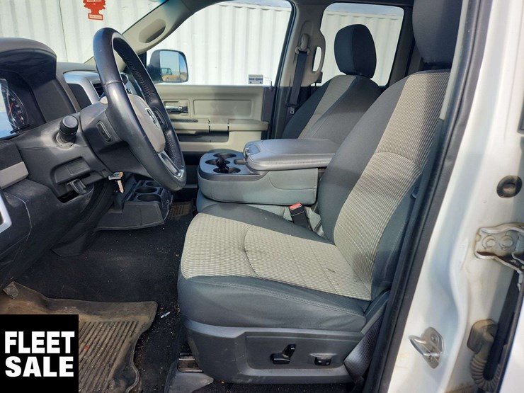2012-ram-1500-slt-image-15