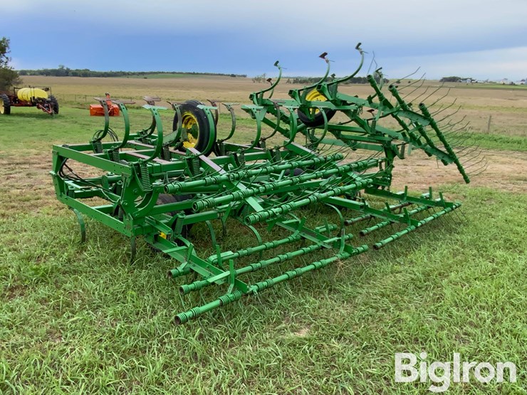 john-deere-1010-image-7