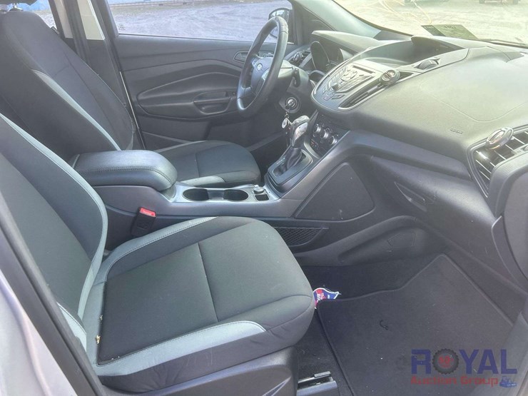 2016-ford-escape-image-27