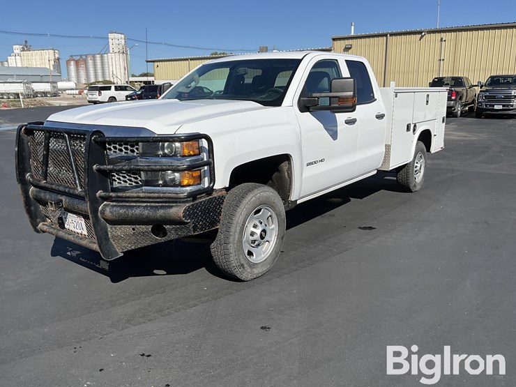 2019-chevrolet-silverado-2500-image-1