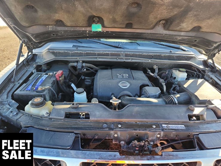 2013-nissan-titan-image-24