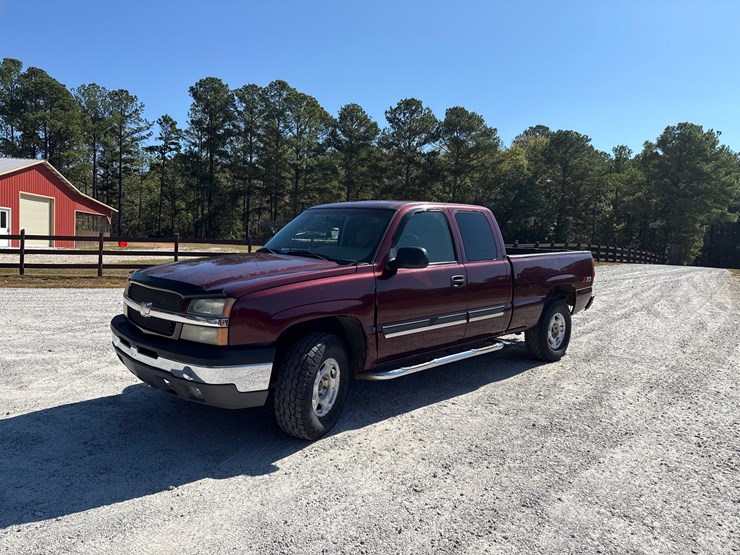2003-chevrolet-silverado-image-1