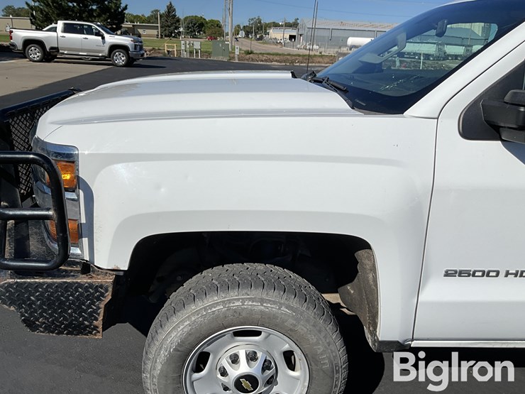 2019-chevrolet-silverado-2500-image-11