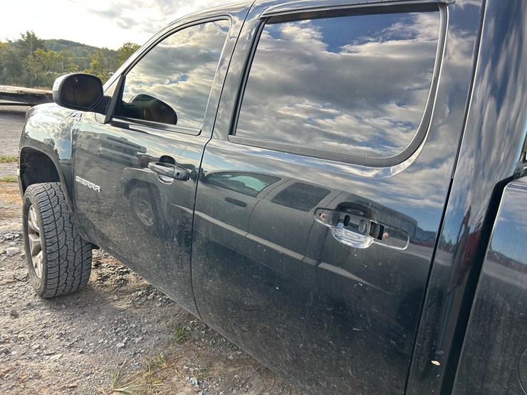 2012-gmc-1500-image-8