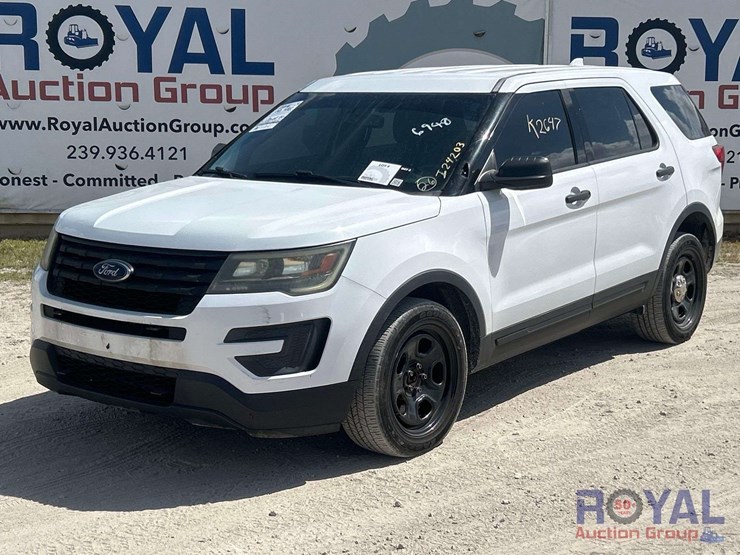 2016-ford-explorer-image-1