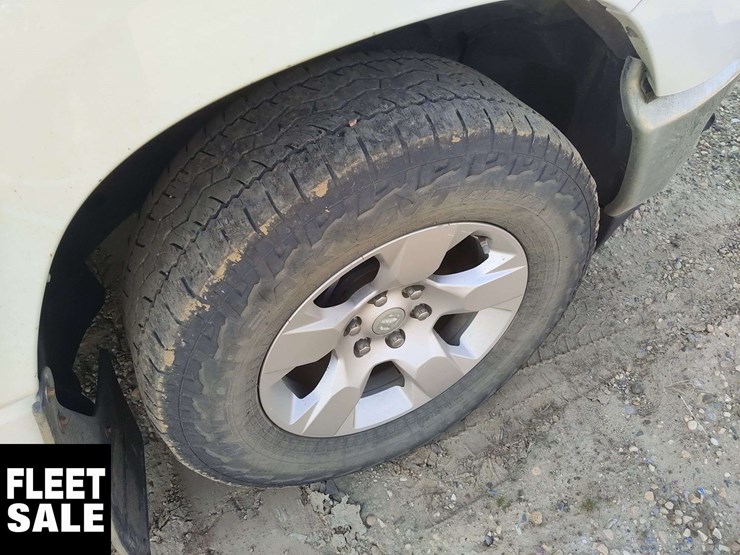 non-operable-2022-ram-1500-4x4-big-horn-4dr-crew-cab-5.6-ft.-sb-pickup-image-22