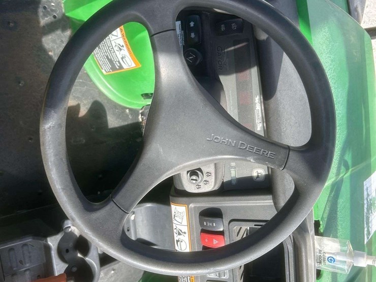 john-deere-hpx615e-gator-4x4-utility-cart-image-10