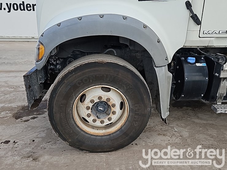 2015-mack-gu713-granite-image-13