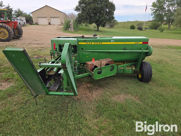 1985-john-deere-347-image-6