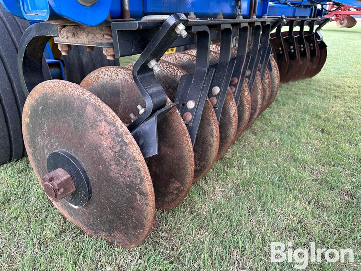 2011-landoll-7431-26-image-17