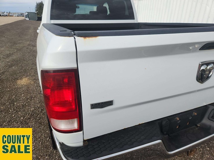 2012-ram-2500-laramie-image-37