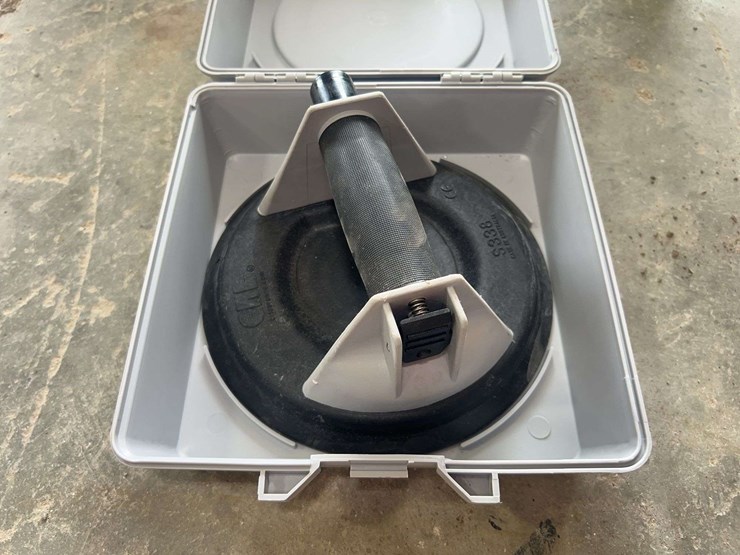 8”-vacuum-lifter-image-1