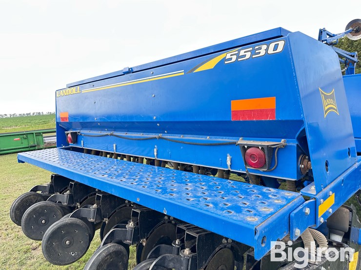 2009-landoll-5530-image-11