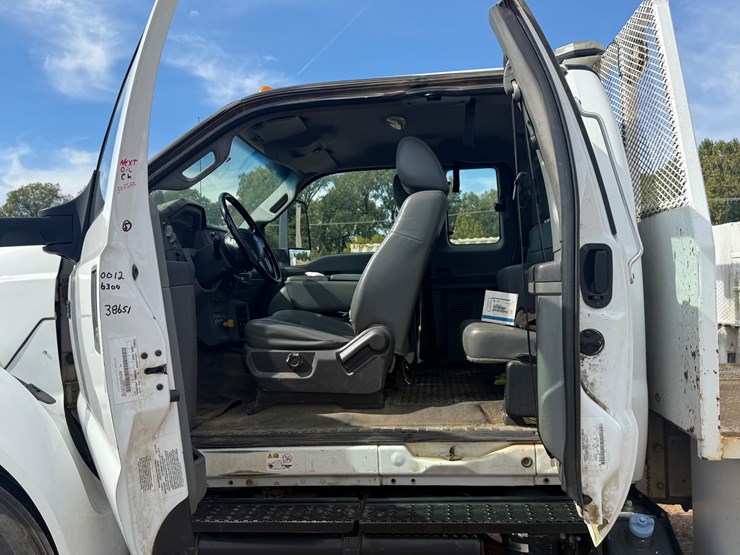 2015-ford-f650-image-28
