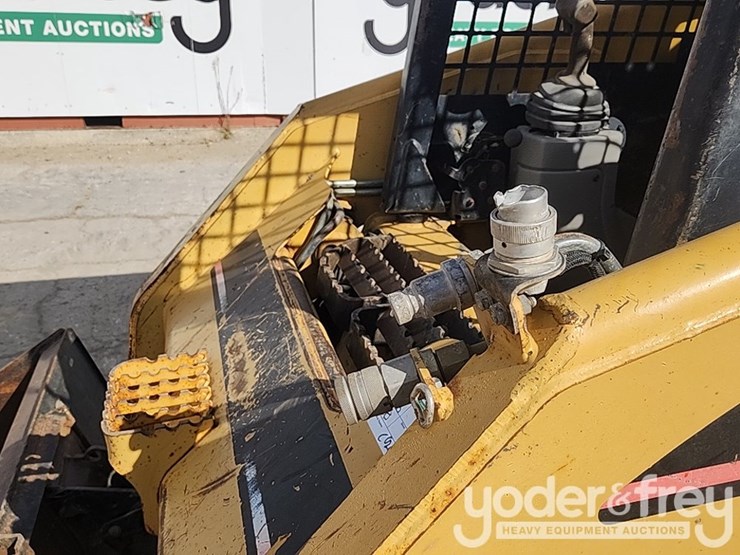 caterpillar-277-image-11